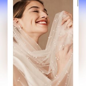 A.B. Ellie Roesia Pearl Chapel Veil - Tulle with pearls